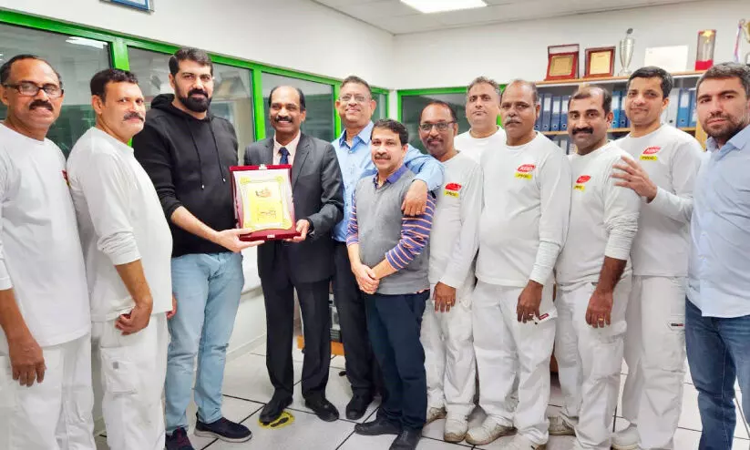 യാത്രയയപ്പ് യാത്രയയപ്പ്