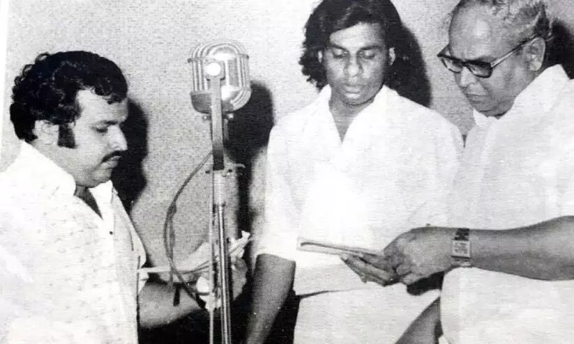 ഭാര്യമാർ സൂക്ഷിക്കുക: മറ്റൊരു സംഗീതചിത്രം ഭാര്യമാർ സൂക്ഷിക്കുക: മറ്റൊരു സംഗീതചിത്രം