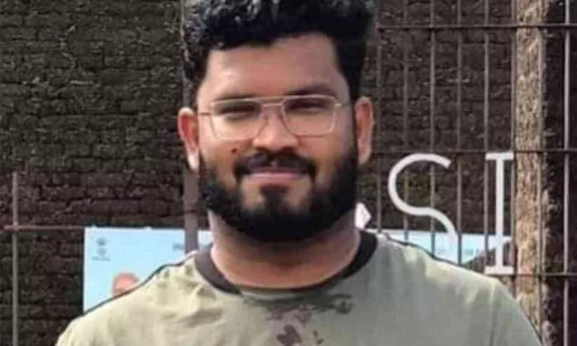 സോഫ്റ്റ്വെയർ ഡിസൈനർ ഹൃദയാഘാതത്തെ തുടർന്ന് മരിച്ചു സോഫ്റ്റ്വെയർ ഡിസൈനർ ഹൃദയാഘാതത്തെ തുടർന്ന് മരിച്ചു