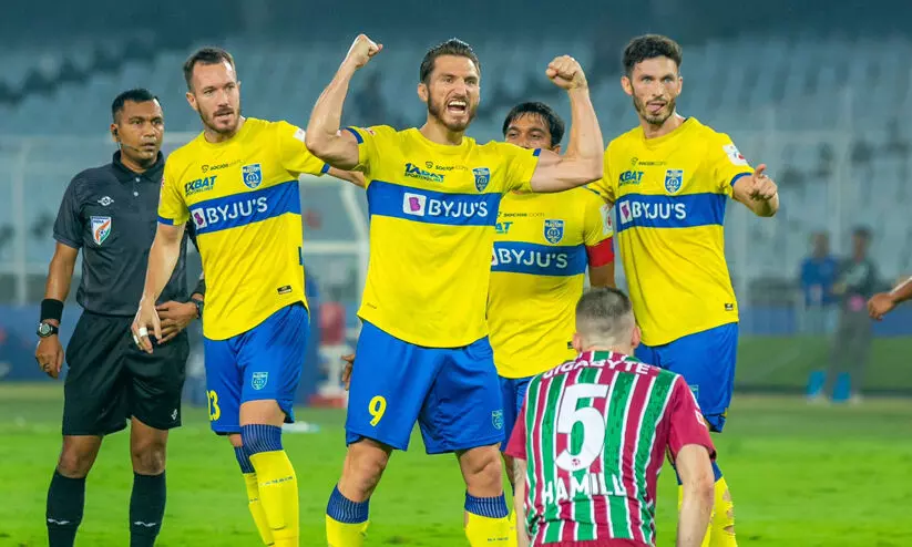 കേരള ബ്ലാസ്റ്റേഴ്സും എ.ടി.കെ മോഹൻ ബഗാനും ഒപ്പത്തിനൊപ്പം (1-1) കേരള ബ്ലാസ്റ്റേഴ്സും എ.ടി.കെ മോഹൻ ബഗാനും ഒപ്പത്തിനൊപ്പം (1-1)