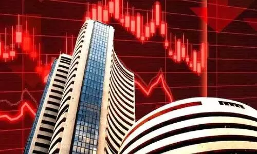 മൂ​ന്നു ദി​ന​ത്തി​നു​ശേ​ഷം ഓ​ഹ​രി വി​പ​ണി​യി​ൽ ത​ക​ർ​ച്ച