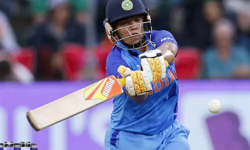 റിച്ച ഘോഷിന്‍റെ വെടിക്കെട്ട് പാഴായി; ഇംഗ്ലണ്ടിനോട് 11 റൺസിന് തോറ്റ് ഇന്ത്യ