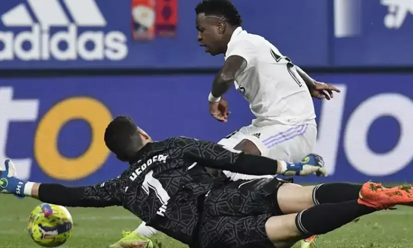 ബെൻസേമയുടെ അഭാവത്തിൽ കളംനിറഞ്ഞ് വിനീഷ്യസ്; ഓസാസുനയെ വീഴ്ത്തി റയൽ മഡ്രിഡ്; ബാഴ്സയുമായി ലീഡ് വ്യത്യാസം അഞ്ചാക്കി