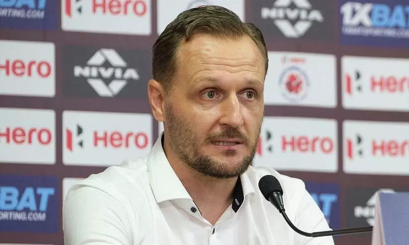 ​കെ.പി രാഹുലിന്റെ ചുവപ്പുകാർഡാണ് മത്സരത്തിന്റെ ഗതി മാറ്റിയതെന്ന് ബ്ലാസ്റ്റേഴ്സ് പരിശീലകൻ വുകോമനോവിച്ച്