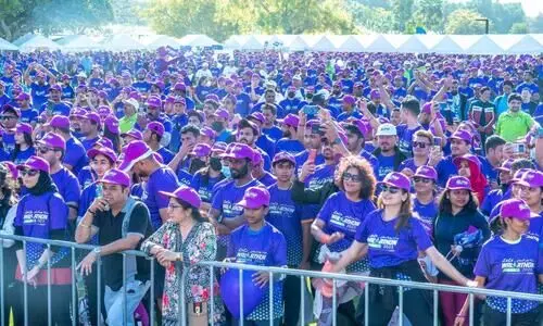 നീലക്കടലായി​ ലുലു വാക്കത്തോൺ