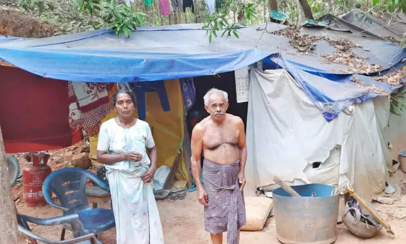 മകൾക്ക് ​അടച്ചുറപ്പുള്ള വീട് സ്വപ്നം കണ്ട് വയോദമ്പതികൾ