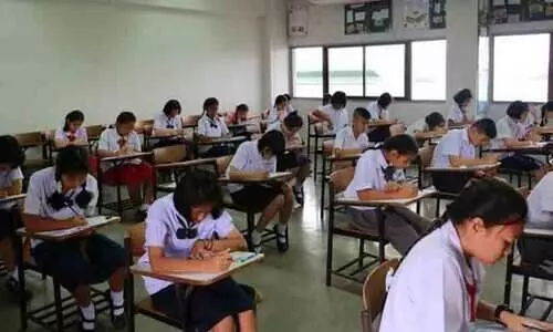 ഗർഭിണികളായ വിദ്യാർഥികളെ പുറത്താക്കാൻ പാടില്ലെന്ന് തായ്‍ലാന്‍ഡ് സര്‍ക്കാര്‍