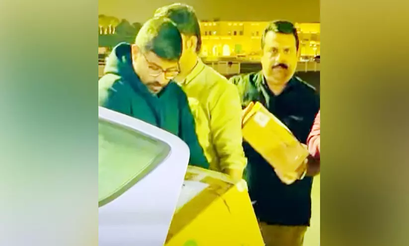 ഭൂകമ്പം: ഐ.എം.സി.സി സമാഹരിച്ച സാധനങ്ങൾ കൈമാറി ഭൂകമ്പം: ഐ.എം.സി.സി സമാഹരിച്ച സാധനങ്ങൾ കൈമാറി