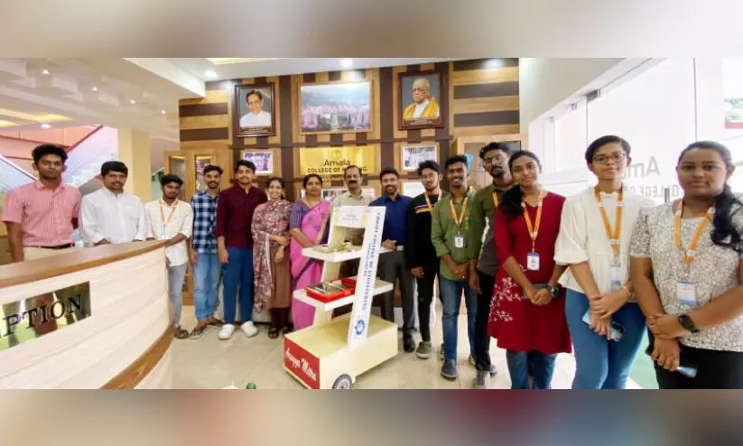 ആശുപത്രികൾക്കായി റോബോട്ട് വികസിപ്പിച്ച് വിദ്യാർഥികൾ