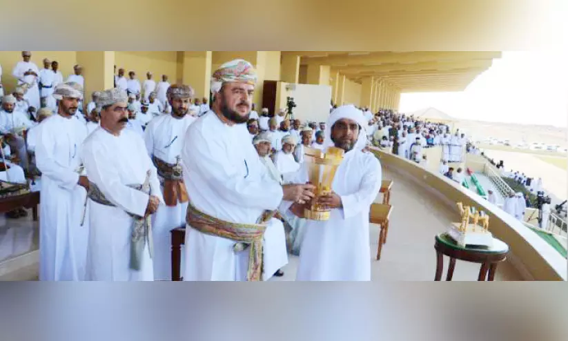 അൽ ബഷയർ ഒട്ടകോത്സവത്തിന് ആവേശ കൊടിയിറക്കം അൽ ബഷയർ ഒട്ടകോത്സവത്തിന് ആവേശ കൊടിയിറക്കം