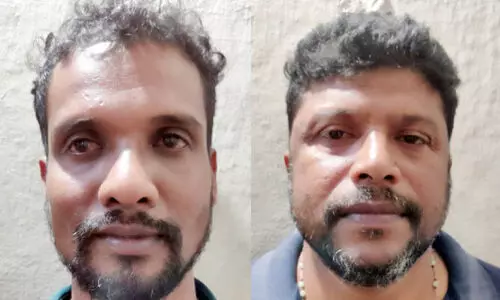 ചാരായവുമായി രണ്ട് പേർ പിടിയിൽ