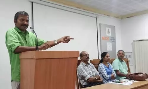 ബിരുദ പഠനത്തിൽ ഭാഷാസാഹിത്യ പഠനത്തിന് പ്രാധാന്യം കുറയുന്നത് അപകടകരം- പി.പവിത്രൻ