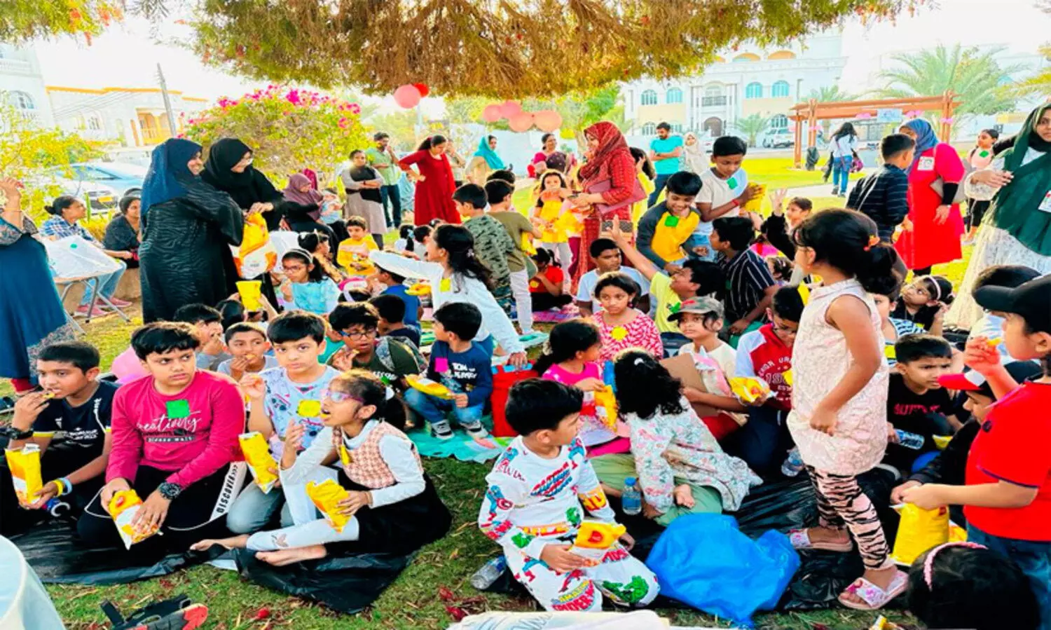 വ​ർ​ണ​ങ്ങ​ൾ വി​ത​റി മ​ഴ​വി​ല്ല് ബാ​ല ചി​ത്ര​ര​ച​ന മ​ത്സ​രം