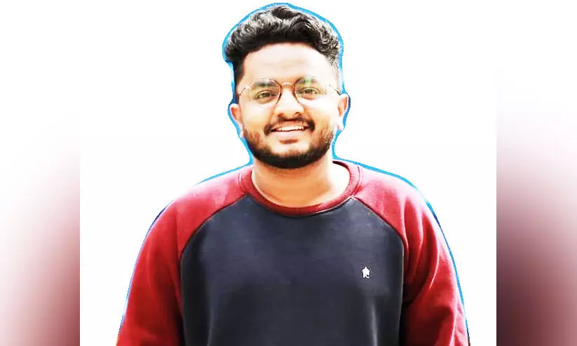 മ​നം​ ക​വ​രാ​ൻ യു​വ​ഗാ​യ​ക​ൻ ജാ​സിം ജ​മാ​ലും