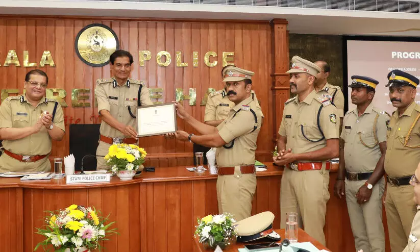 സംസ്ഥാനത്തെ ഏറ്റവും മികച്ച പൊലീസ് സ്റ്റേഷൻ പാലക്കാട്ട് സംസ്ഥാനത്തെ ഏറ്റവും മികച്ച പൊലീസ് സ്റ്റേഷൻ പാലക്കാട്ട്