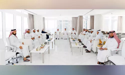 ഹ​ജ്ജ് തീ​ർ​ഥാ​ട​ക​സം​ഘ​വു​മാ​യി ഔ​ഖാ​ഫ് മ​ന്ത്രി കൂ​ടി​ക്കാ​ഴ്ച ന​ട​ത്തി