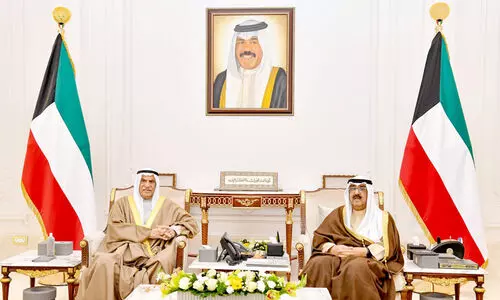 സ​ർ​ക്കാ​ർ രൂ​പ​വ​ത്ക​ര​ണം: ച​ർ​ച്ച​ക്ക് തു​ട​ക്കം