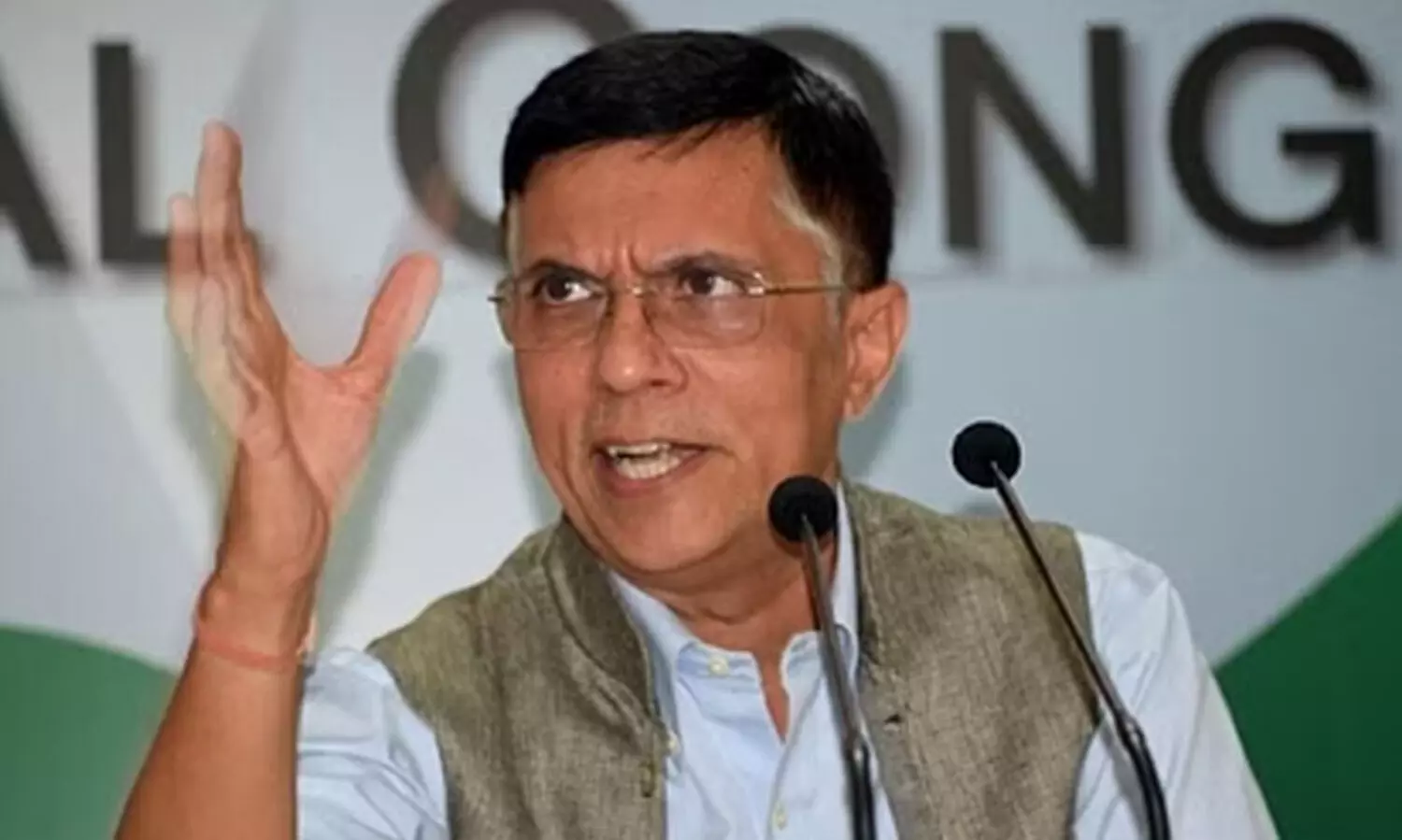 പവൻ ഖേരക്ക് ഇടക്കാല ജാമ്യം അനുവദിച്ച് സുപ്രീംകോടതി