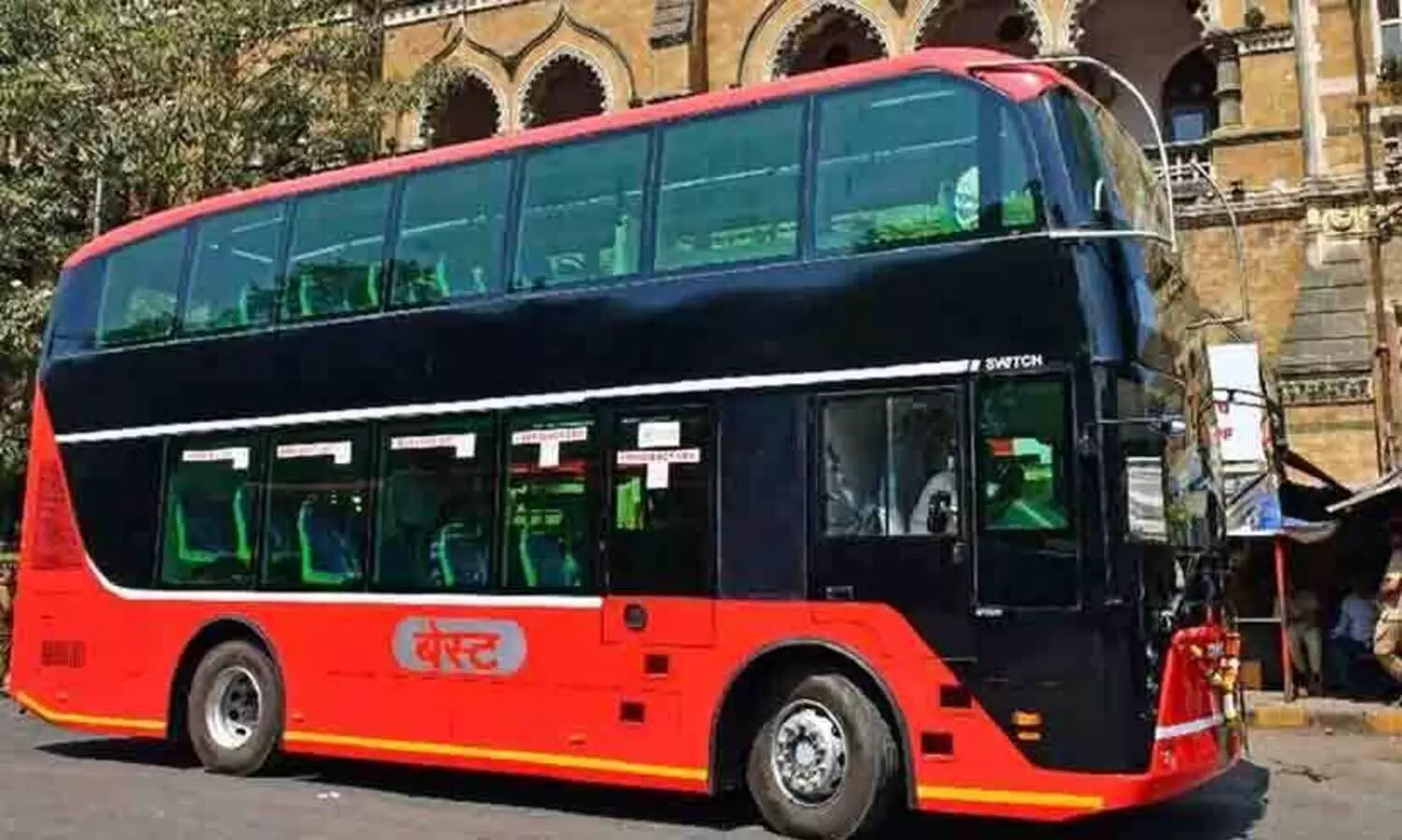 രാജ്യത്തെ ആദ്യ വൈദ്യുത ഡബിൾ ഡക്കര്‍ ബസ് സർവ്വീസ് ആരംഭിച്ചു