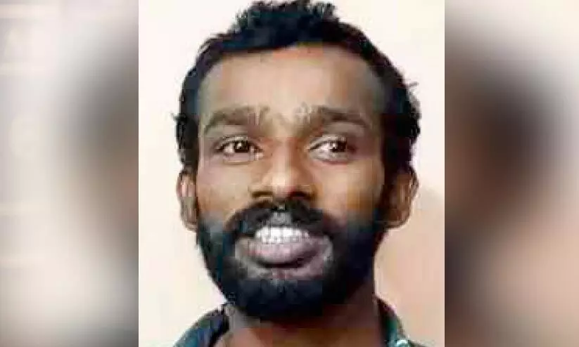 പൊലീസ് കസ്റ്റഡിയിൽ നിന്ന് രക്ഷപെട്ട് ബൈക്ക് മോഷ്ടിച്ച ഒരാൾ അറസ്റ്റിൽ പൊലീസ് കസ്റ്റഡിയിൽ നിന്ന് രക്ഷപെട്ട് ബൈക്ക് മോഷ്ടിച്ച ഒരാൾ അറസ്റ്റിൽ