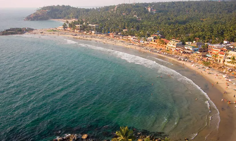 കോവളമടക്കം ബീച്ചുകളുടെ നവീകരണത്തിന് 93 കോടി കോവളമടക്കം ബീച്ചുകളുടെ നവീകരണത്തിന് 93 കോടി