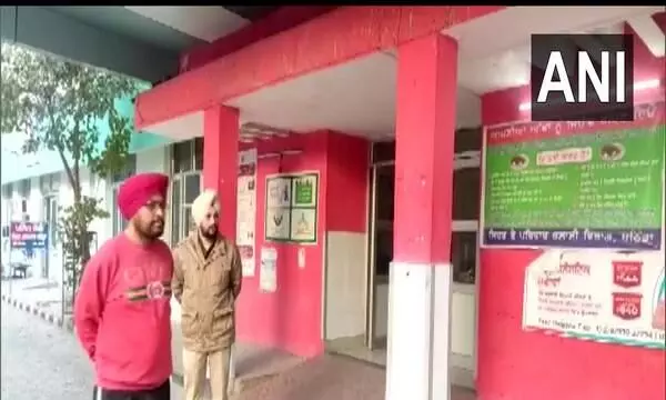 പാർട്ടി എം.എൽ.എയെ കൈക്കൂലിക്കേസിൽ അറസ്റ്റ് ചെയ്ത് ആപ് സർക്കാർ പാർട്ടി എം.എൽ.എയെ കൈക്കൂലിക്കേസിൽ അറസ്റ്റ് ചെയ്ത് ആപ് സർക്കാർ