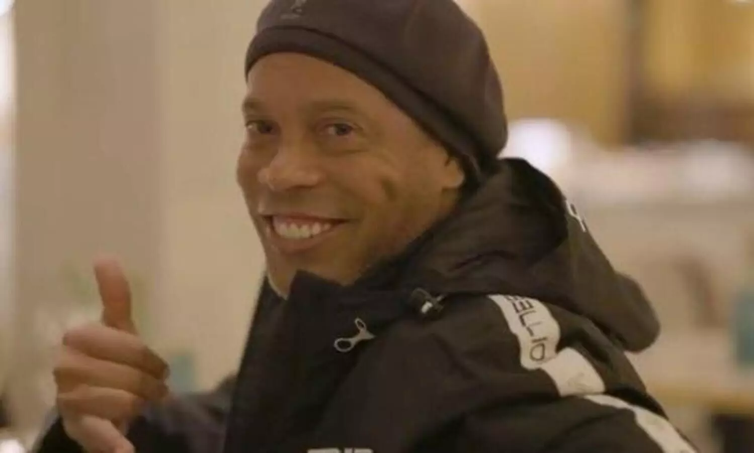 പ്രായം 42; ഫുട്ബാളിൽ വീണ്ടുമൊരങ്കത്തിന് റൊണാൾഡീഞ്ഞോ- പഴയ മാന്ത്രിക ടച്ചുകൾ വീണ്ടും കാണുമോ?