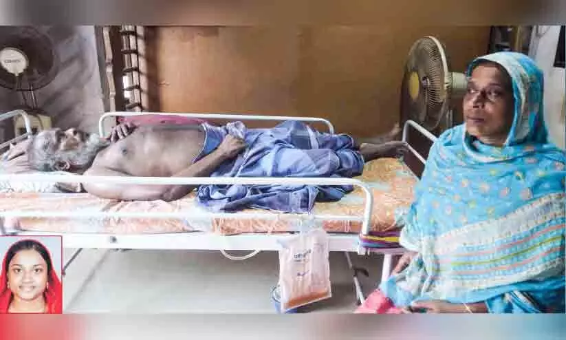 മകളുടെ ദുരൂഹ മരണം: ശരീരം തളർന്ന പിതാവിന്റെ വേദന കാണാതെ പൊലീസ് മകളുടെ ദുരൂഹ മരണം: ശരീരം തളർന്ന പിതാവിന്റെ വേദന കാണാതെ പൊലീസ്