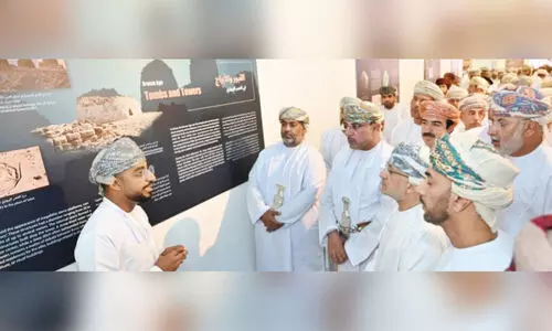 ദാ​ഖി​ലി​യ ഫെ​സ്റ്റി​വ​ലി​ന്​ തു​ട​ക്കം