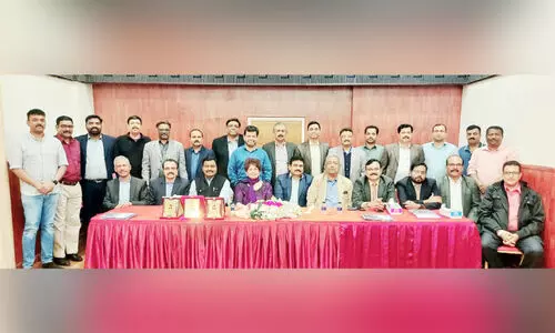 63 വ​ർ​ഷ​ത്തെ പ്ര​വാ​സ​മ​വ​സാ​നി​പ്പി​ച്ച് ഫ്ലോ​റി​ൻ​സ് മ​ത്ത​യാ​സ്