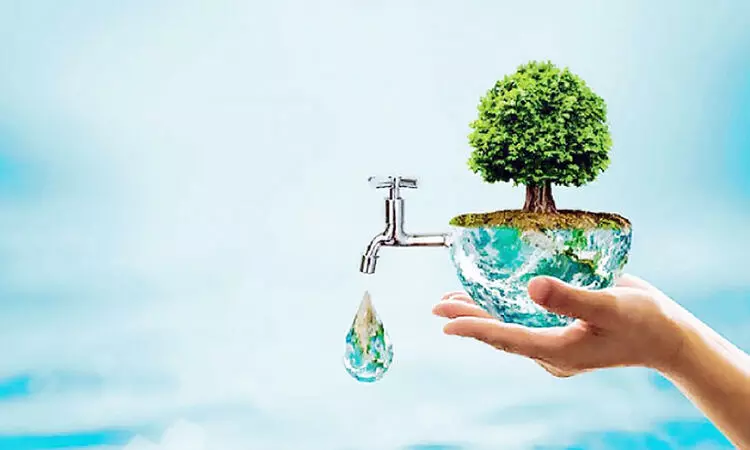 കുടിവെള്ളം ഒഴുകി അകലുന്നു കുടിവെള്ളം ഒഴുകി അകലുന്നു