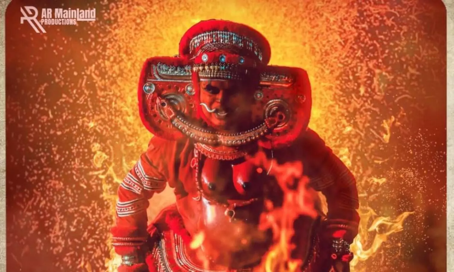 തെയ്യത്തിന്റെ പശ്ചാത്തലത്തിലെ പ്രണയാവിഷ്കാരം; ‘തിറയാട്ടം’ ഫസ്റ്റ് ലുക്ക് പോസ്റ്റർ