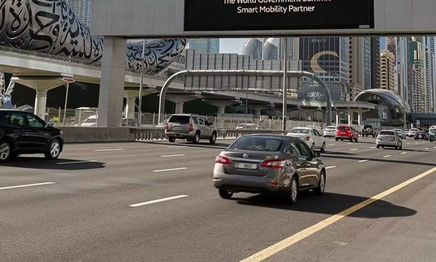 യു.എ.ഇ ഡ്രൈവിങ്​ ലൈസൻസ്​ ഇന്ത്യയിൽ നിന്ന്​ പുതുക്കാമോ; മറുപടിയുമായി ആർ.ടി.എ