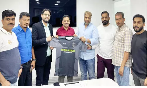 യ​ങ് ഹീ​റോ​സ് പൂ​ച്ച​ക്കാ​ട്​ ജ​ഴ്സി പ്ര​കാ​ശ​നം