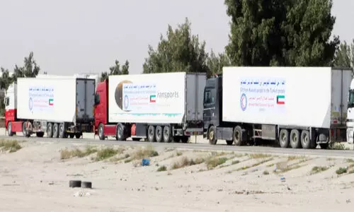 തു​ർ​ക്കി​യ, സി​റി​യ ഭൂ​ക​മ്പം: അ​വ​ശ്യ​വ​സ്തു​ക്ക​ളു​മാ​യി കെ.​ആ​ർ.​സി.​എ​സ് ട്ര​ക്കു​ക​ൾ