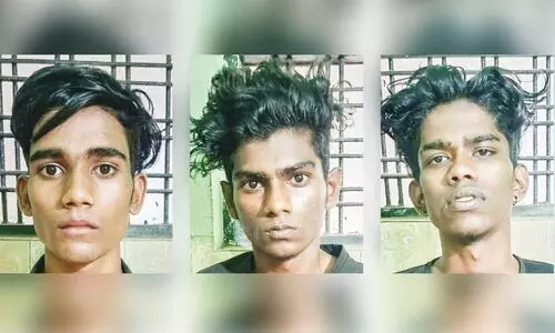 അ​സം സ്വ​ദേ​ശി​യെ ഭീ​ഷ​ണി​പ്പെ​ടു​ത്തി പ​ണം ക​വ​ർ​ന്നു; മൂ​ന്നു​പേ​ർ പി​ടി​യി​ൽ