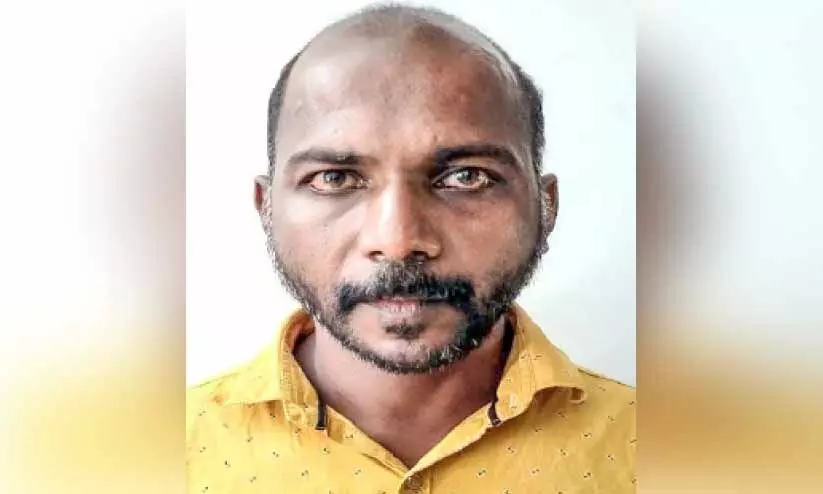 മദ്യം നൽകി കിടപ്പുരോഗിയുടെ മാല കവർന്ന യുവാവ് അറസ്റ്റിൽ മദ്യം നൽകി കിടപ്പുരോഗിയുടെ മാല കവർന്ന യുവാവ് അറസ്റ്റിൽ