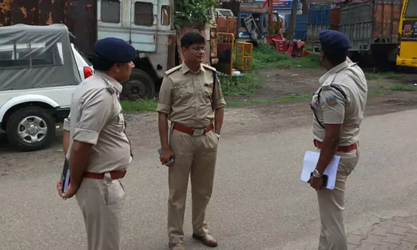 ഉപതെരഞ്ഞെടുപ്പ് നടക്കാനിരിക്കെ ഝാർഖണ്ഡിൽ കോൺഗ്രസ് നേതാവ് വെടിയേറ്റ് മരിച്ചു