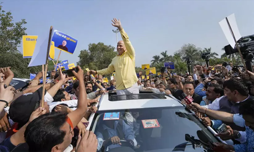 അഴിമതി മറച്ചുവെക്കാൻ ഇവന്റ് മാനേജ്മെന്റ് സഹായിക്കില്ല; സിസോദിയയുടെ പ്രസംഗത്തെ വിമർശിച്ച് ബി.ജെ.പി അഴിമതി മറച്ചുവെക്കാൻ ഇവന്റ് മാനേജ്മെന്റ് സഹായിക്കില്ല; സിസോദിയയുടെ പ്രസംഗത്തെ വിമർശിച്ച് ബി.ജെ.പി