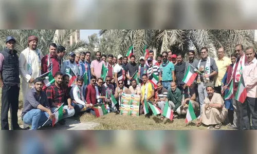 ദേശീയ ദിനം: കെ.ഇ.എ ഖൈത്താൻ ഏരിയ നാദി പാർക്ക് ശുചീകരിച്ചു ദേശീയ ദിനം: കെ.ഇ.എ ഖൈത്താൻ ഏരിയ നാദി പാർക്ക് ശുചീകരിച്ചു