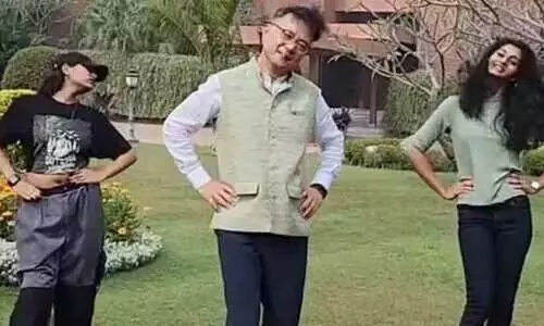 Korean Ambassadors dance