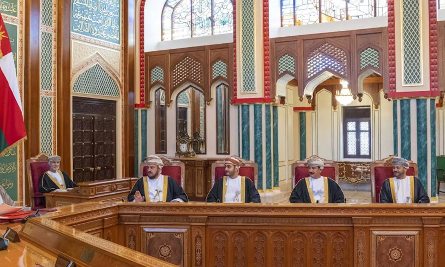 വി​ദേ​ശ നി​ക്ഷേ​പ​ക​രു​ടെ ര​ജി​സ്ട്രേ​ഷ​ൻ ഫീ​സ് കു​റ​ക്കാ​ൻ മ​ന്ത്രി​സ​ഭ തീ​രു​മാ​നം