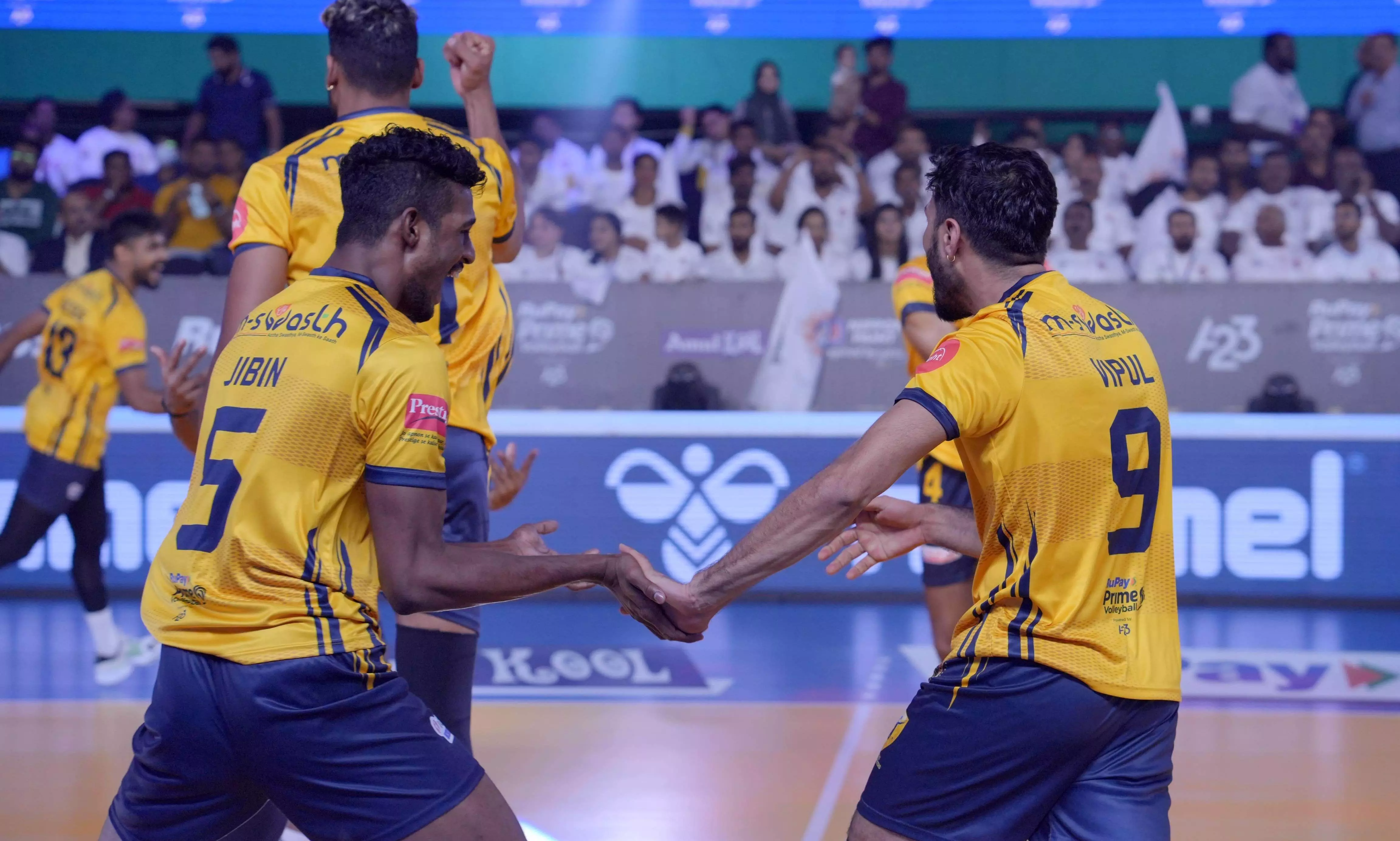 പ്രൈം വോളി: കൊച്ചി കടന്ന് അഹ്മദാബാദ് പ്രൈം വോളി: കൊച്ചി കടന്ന് അഹ്മദാബാദ്