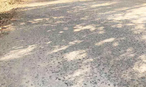 ഫണ്ട് അനുവദിച്ചിട്ടും റോഡ് പണി തുടങ്ങാറായില്ലേ? ഫണ്ട് അനുവദിച്ചിട്ടും റോഡ് പണി തുടങ്ങാറായില്ലേ?