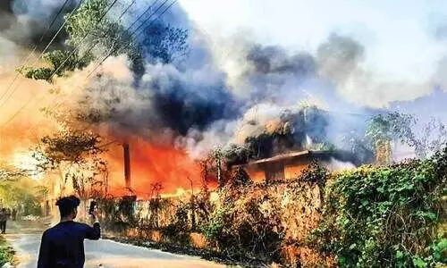 കൊടുവായൂരിൽ മാലിന്യസംഭരണ കേന്ദ്രത്തിൽ വൻ അഗ്നിബാധ