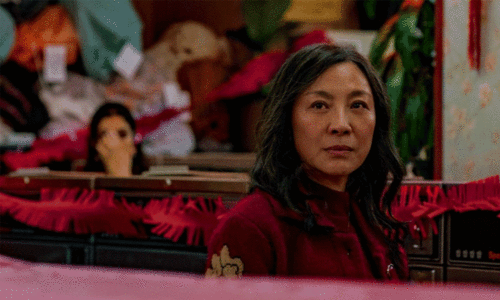 സ്‌ക്രീൻ ആക്ടേഴ്‌സ് ഗിൽഡ് അവാർഡുകൾ പ്രഖ്യാപിച്ചു; റെക്കോർഡുകൾ തകർത്ത് എവരിതിംഗ് എവരിവേർ ഓൾ അറ്റ് വൺസ് 