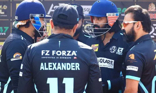 സി.സി.എല്ലിൽ ഇനി ‘അമ്മ’ ഇല്ല; കേരള സ്‌ട്രൈക്കേഴ്‌സുമായി ബന്ധമില്ലെന്ന് താര സംഘടന