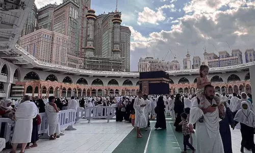ഉംറ തീർഥാടകർ വർധിച്ചു; ഹറമിൽ തിരക്ക് നിയന്ത്രിക്കാൻ നടപടി