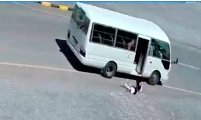 സ്കൂൾ ബസിൽനിന്ന് വിദ്യാർഥി വീണ സംഭവം ഡ്രൈവർക്കെതിരെ നടപടിയെടുത്തു -ആർ.ഒ.പി