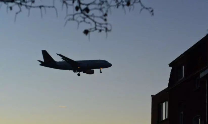 മ​സ്ക​ത്ത്​ എ​യ​ർ​പോ​ർ​ട്ട്​: വി​മാ​ന​ങ്ങ​ളു​ടെ ശ​ബ്​​ദം കു​റ​ക്കാ​ൻ ന​ട​പ​ടി​യു​മാ​യി സി.​എ.​എ